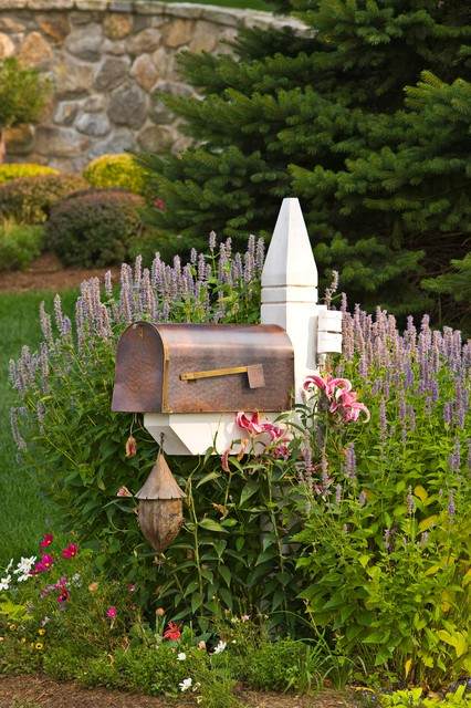 23 Inspiring Mailbox Landscaping Ideas For A Picture-Perfect Entrance - 163