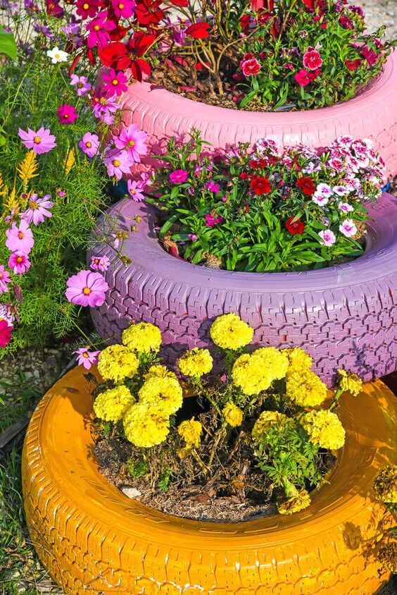 27 Creative Painted Garden Decoration Ideas - 199