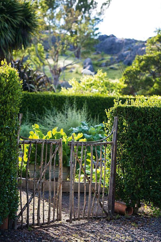 36 Rustic Garden Gates Made With Branches - 255