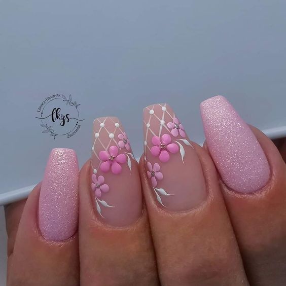 Rose Winter Nails 2025-2025: 17 beautiful ideas