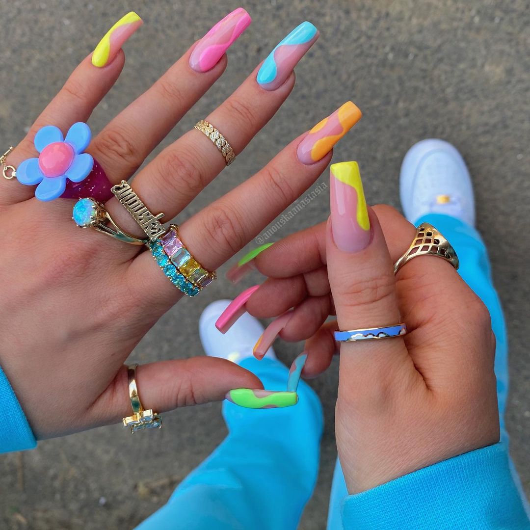 summer nails inspo