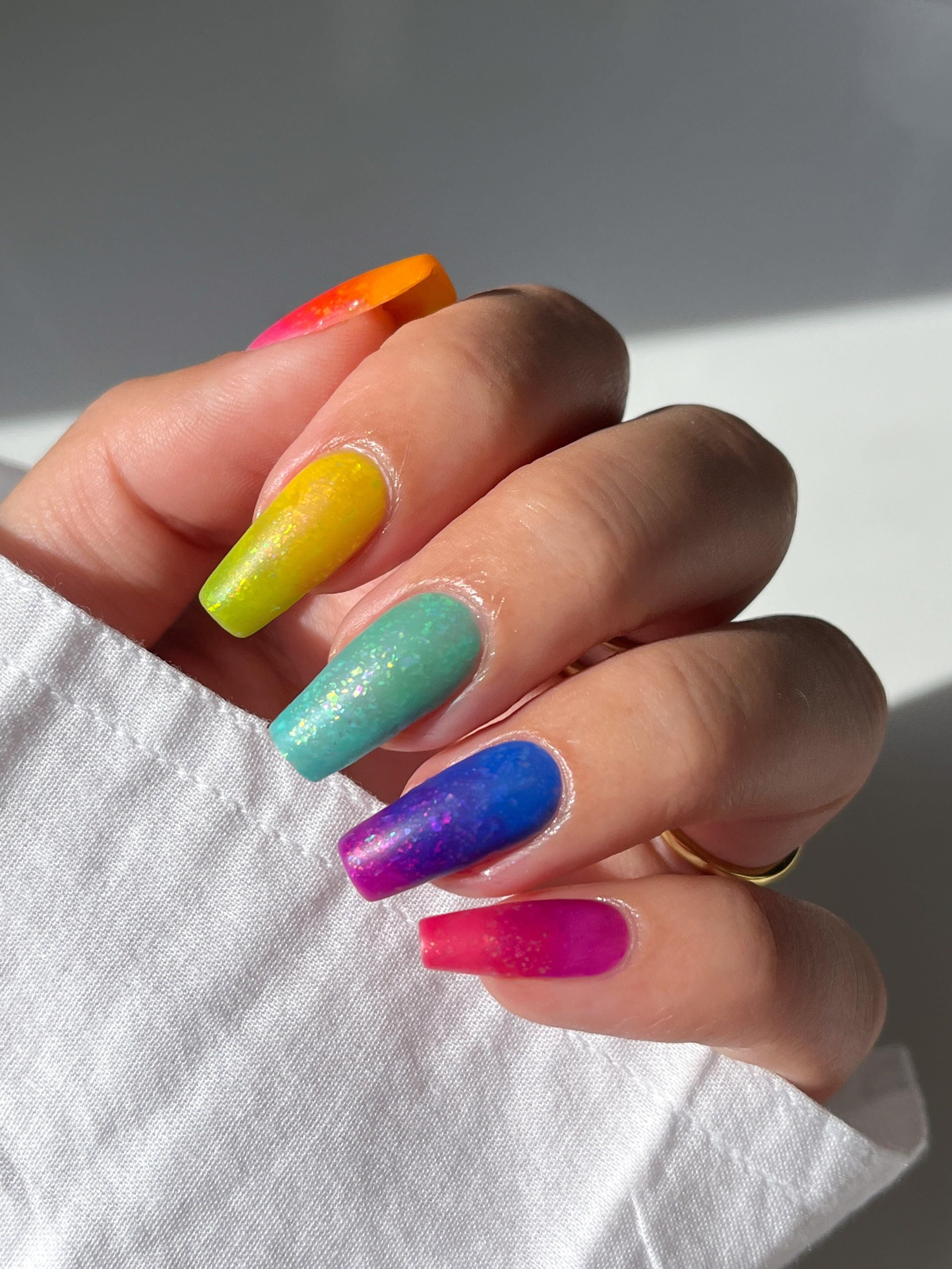 multicolored nails