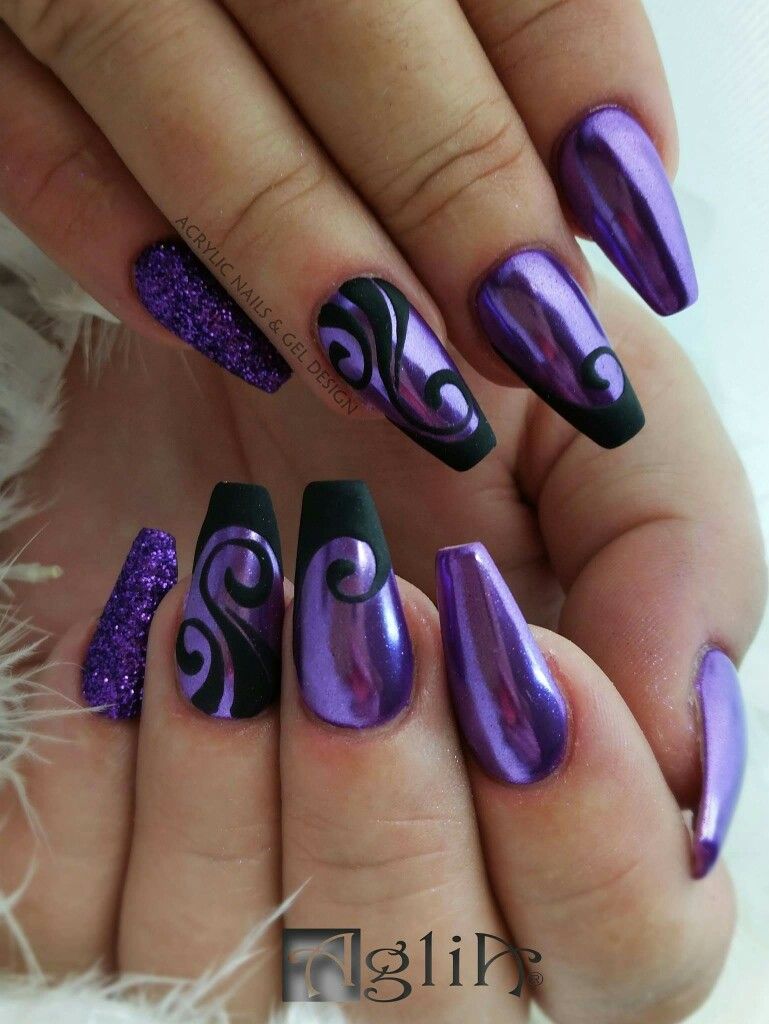 purple chrome nails design