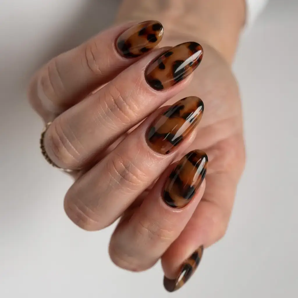 fall tortoiseshell nails 2025 Warm Brown Depth